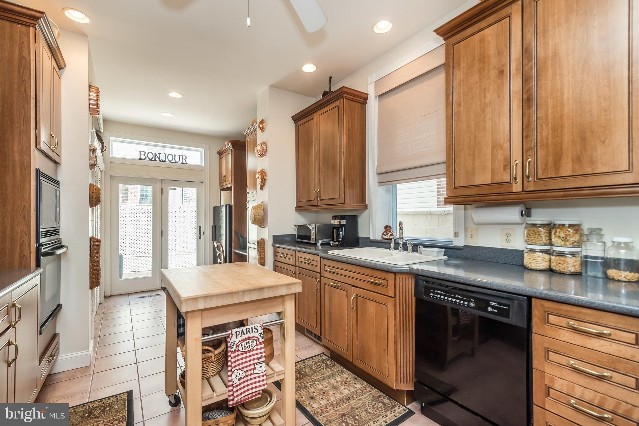 BUTCHER'S HILL - Residential