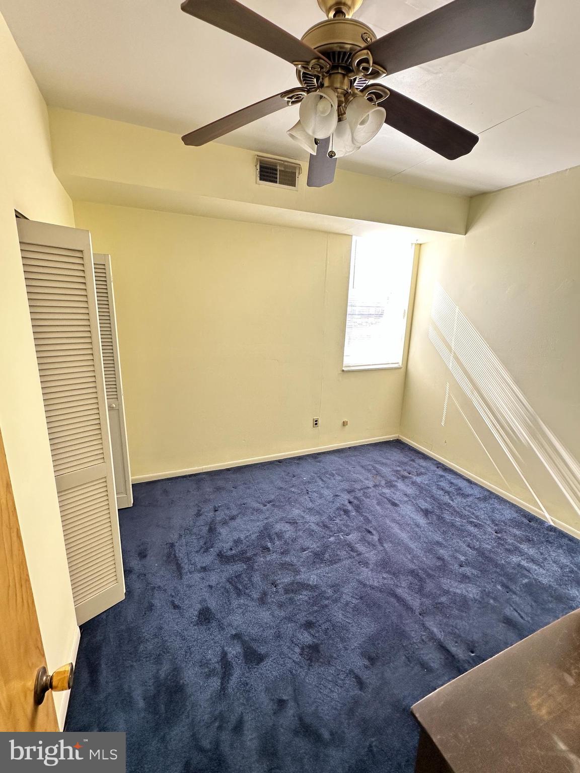 PASSYUNK SQUARE - Commercial Sale