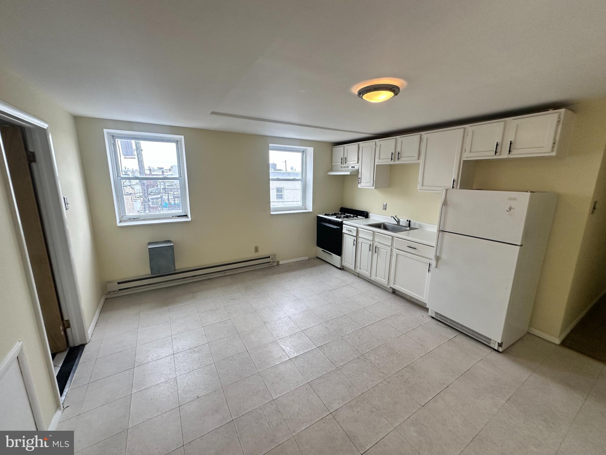 PASSYUNK SQUARE - Commercial Sale