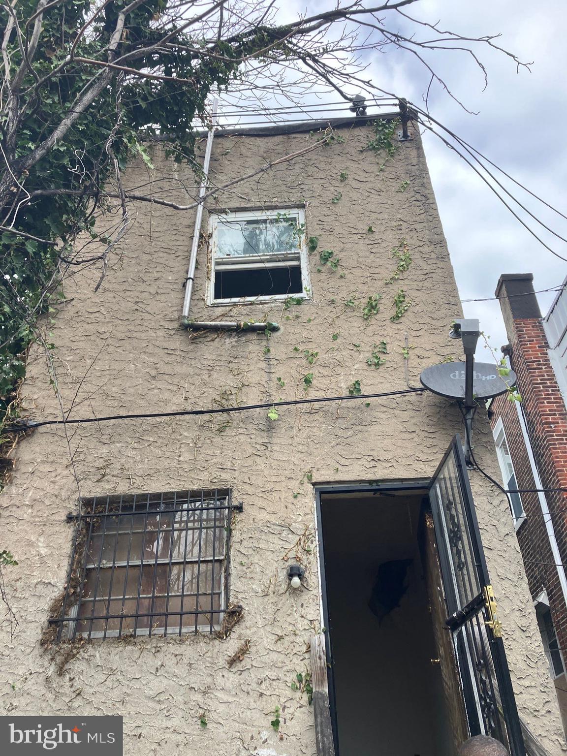 5542 LANSDOWNE AVENUE