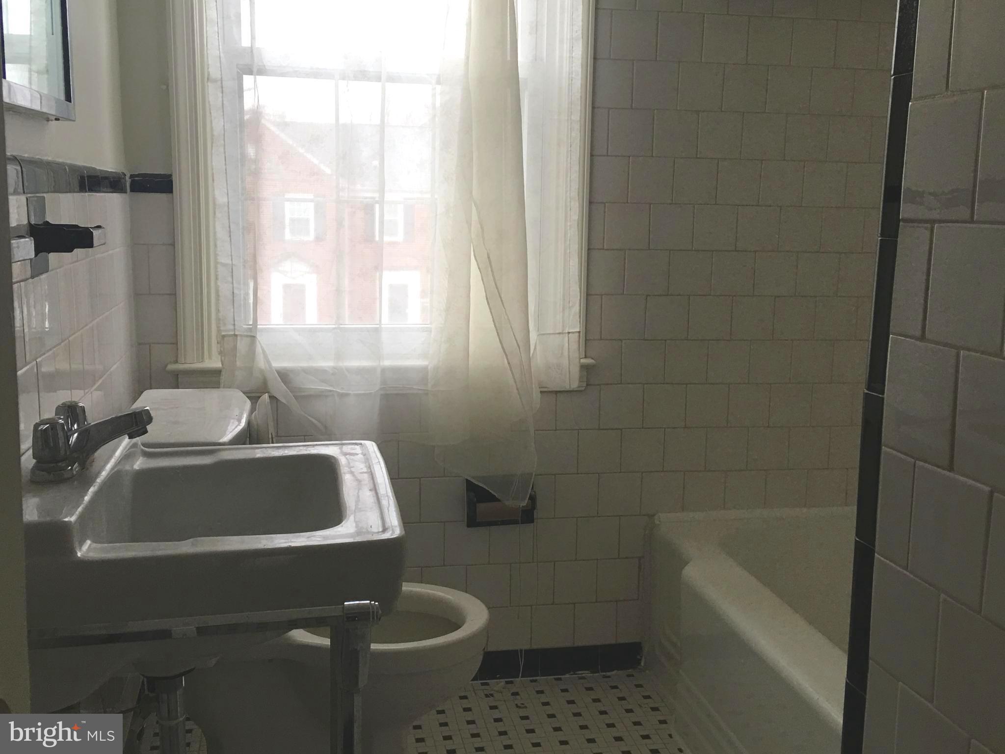 RODGERS FORGE - Residential Lease