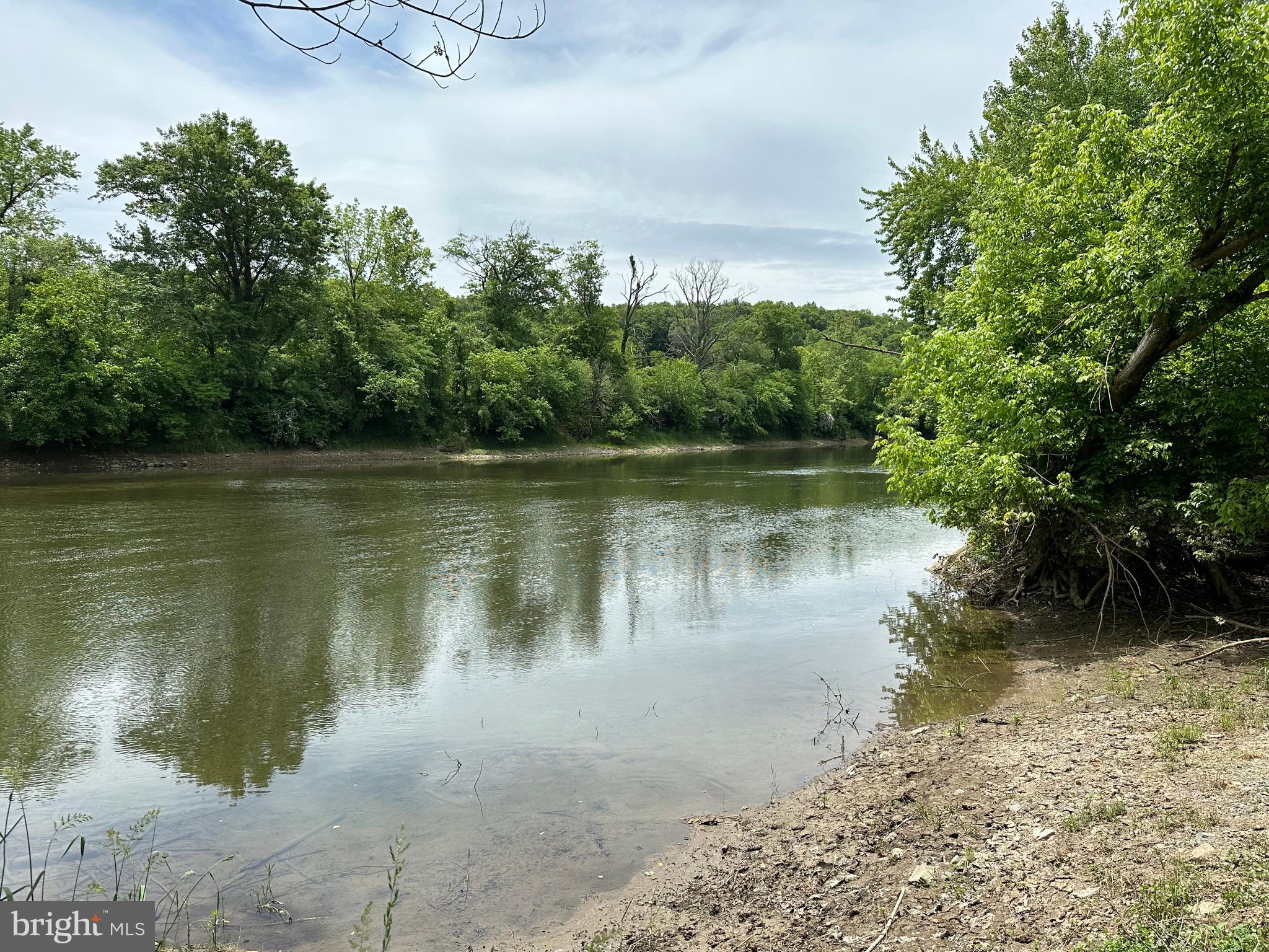 BLUE MEADOWS - Residential