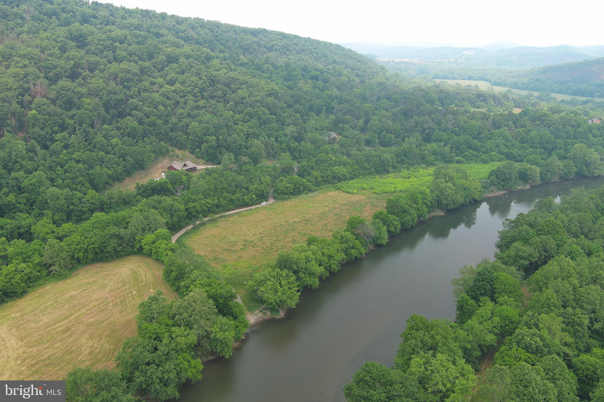 BLUE MEADOWS - Residential
