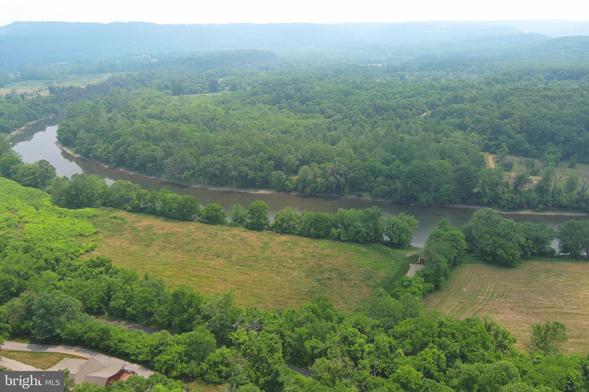 BLUE MEADOWS - Residential