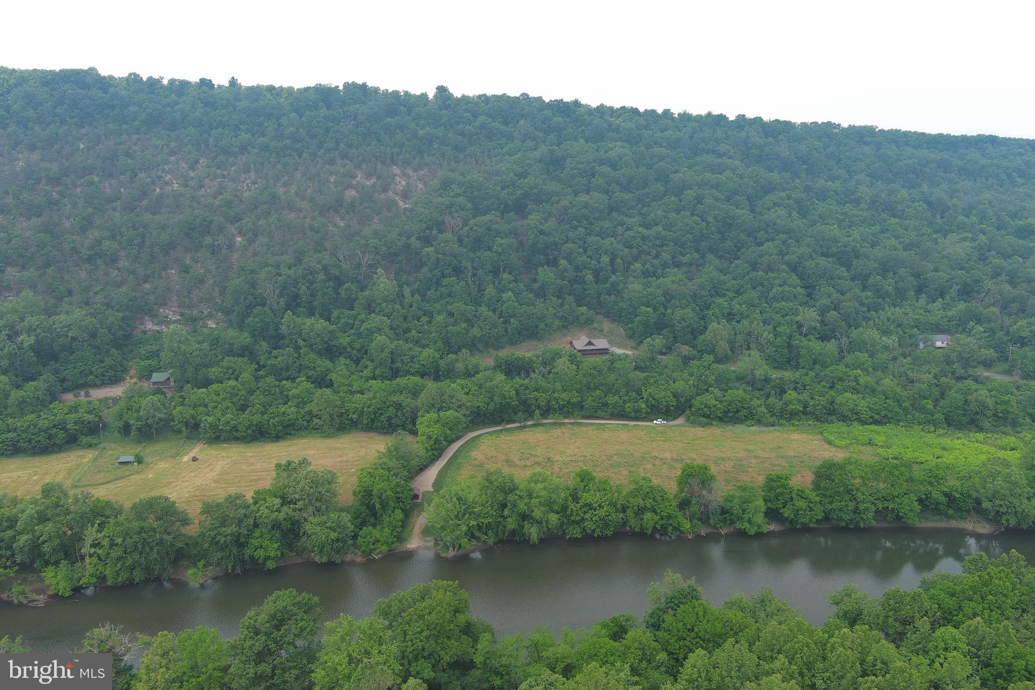 BLUE MEADOWS - Residential