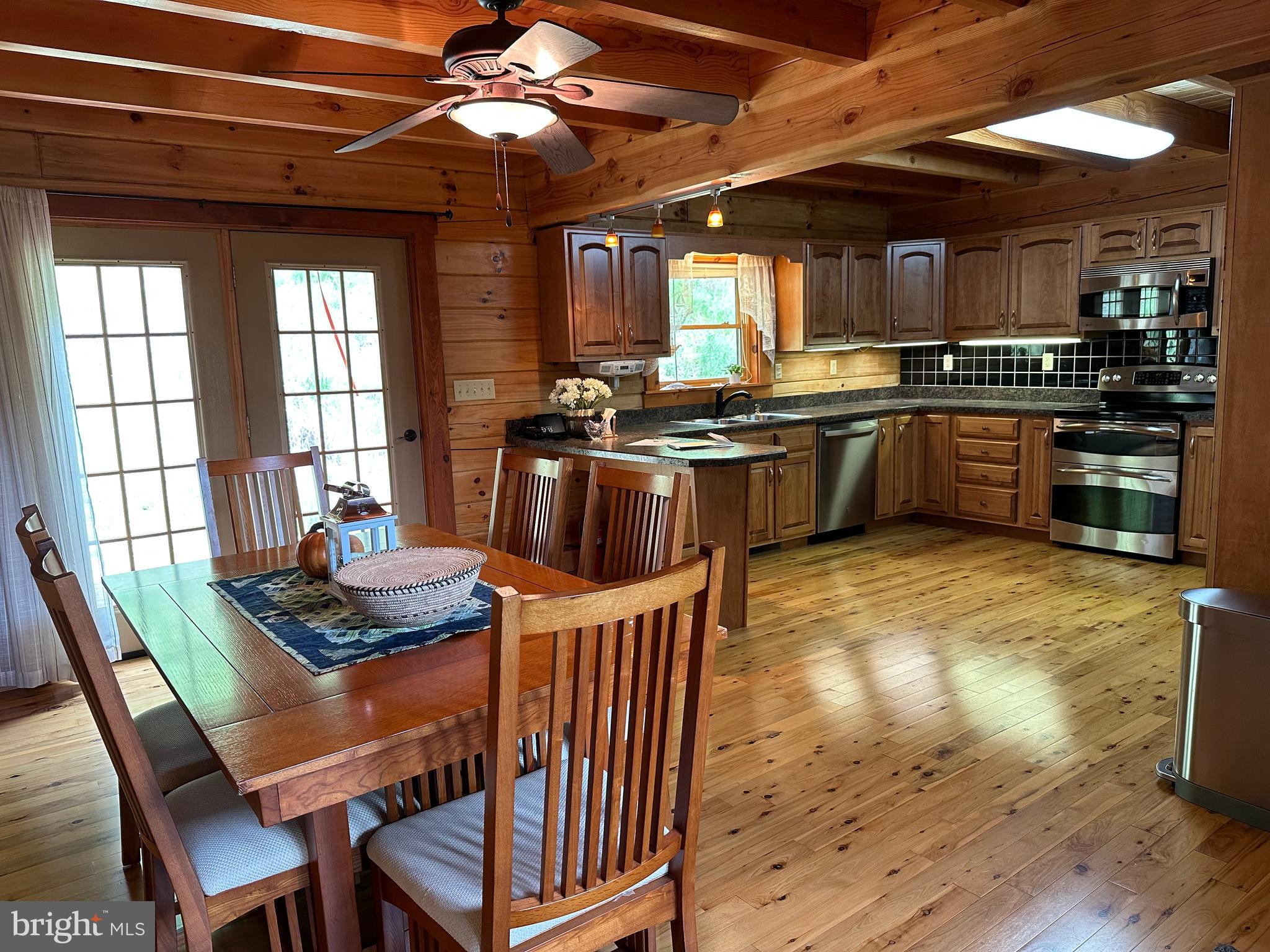 BLUE MEADOWS - Residential