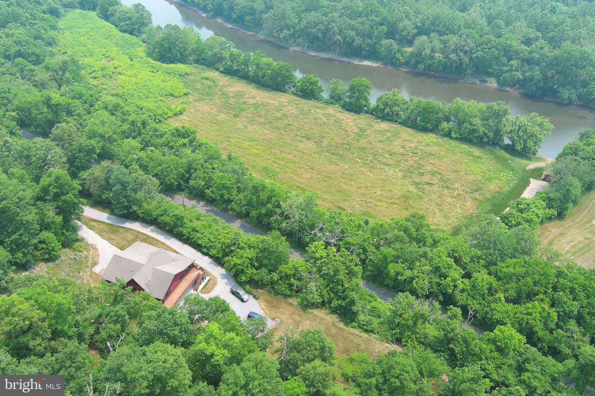 BLUE MEADOWS - Residential