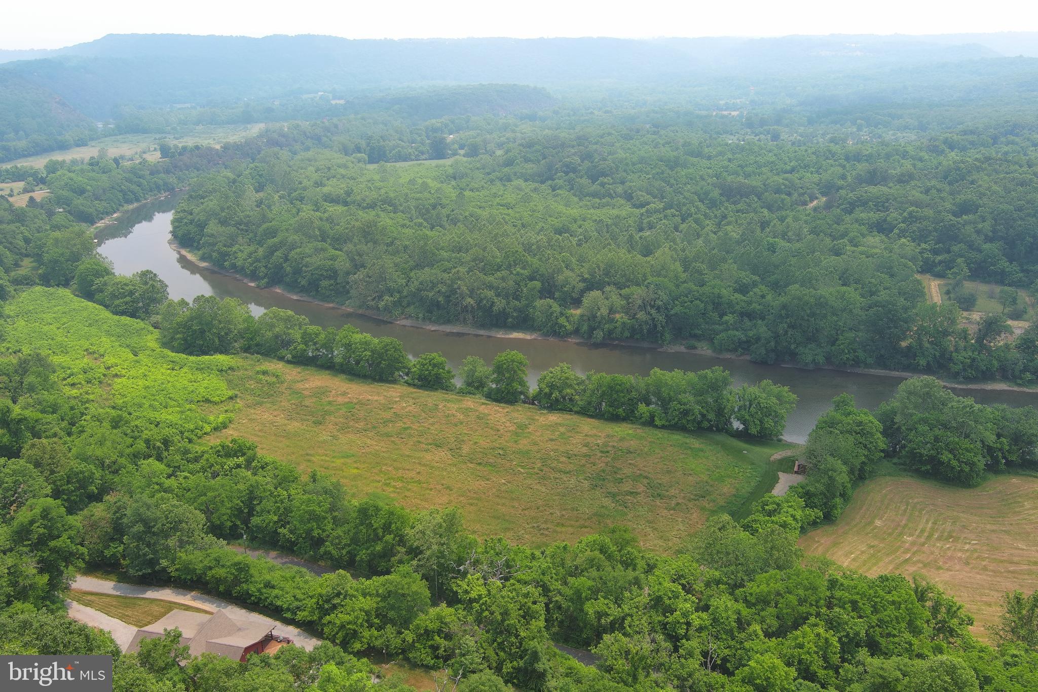 BLUE MEADOWS - Residential