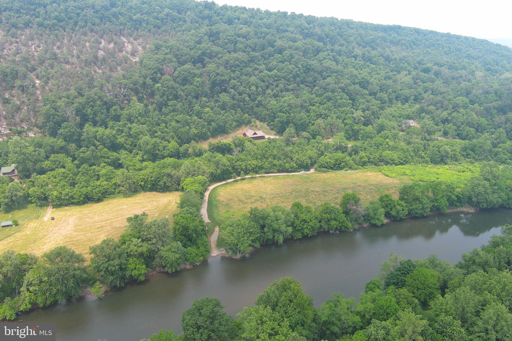 BLUE MEADOWS - Residential