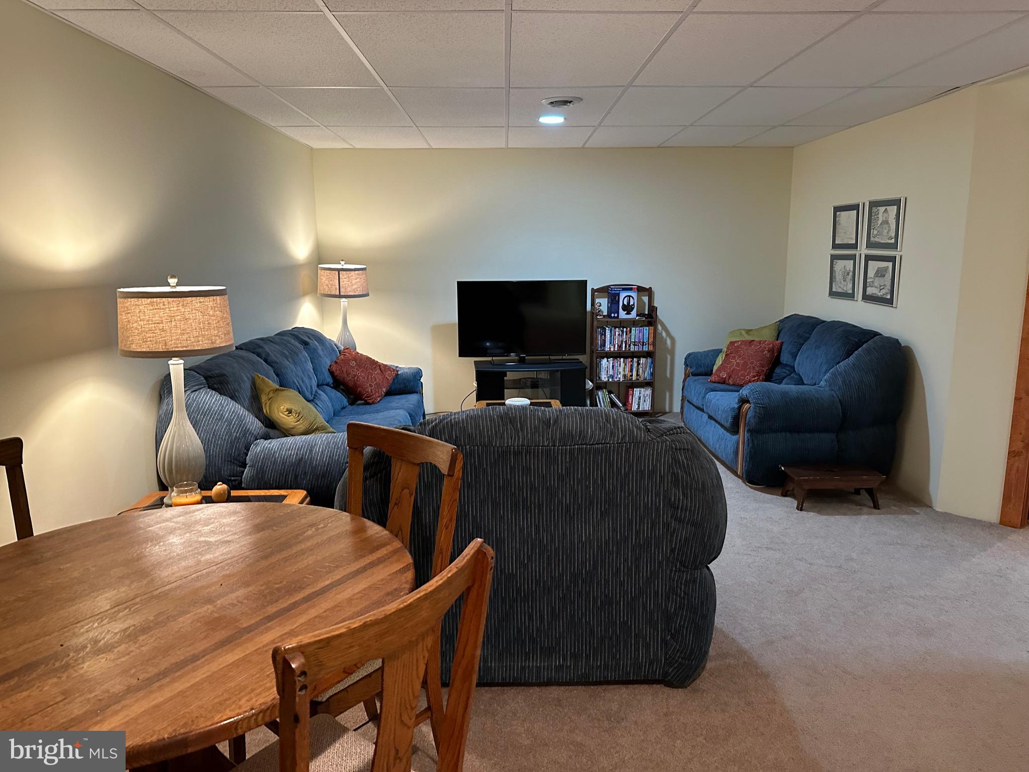 BLUE MEADOWS - Residential