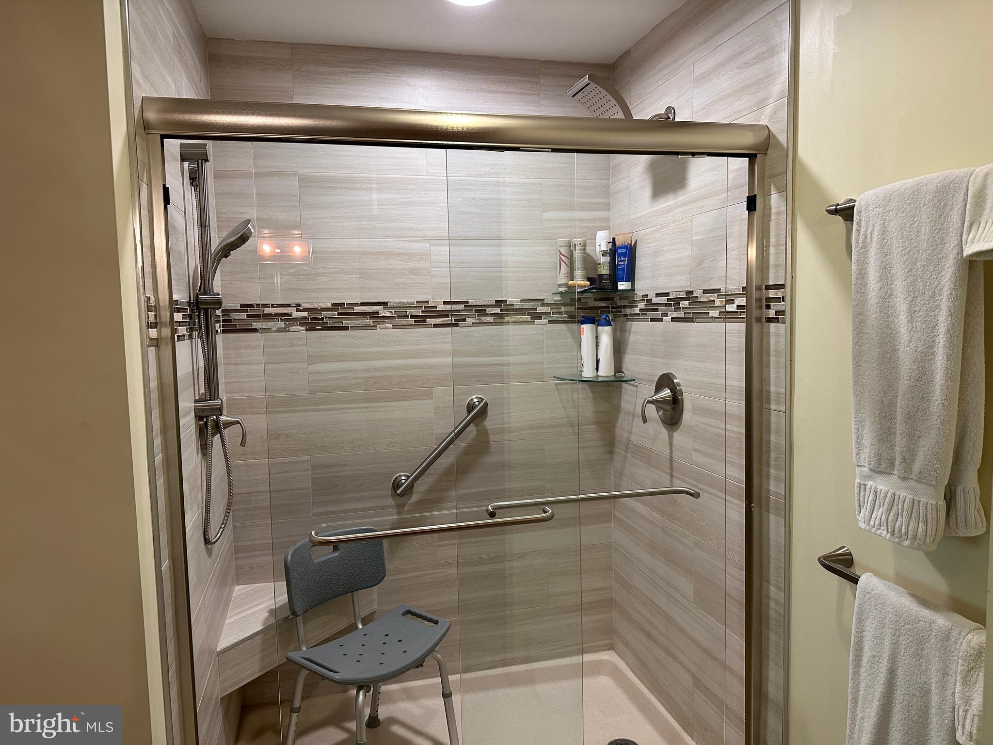 BLUE MEADOWS - Residential