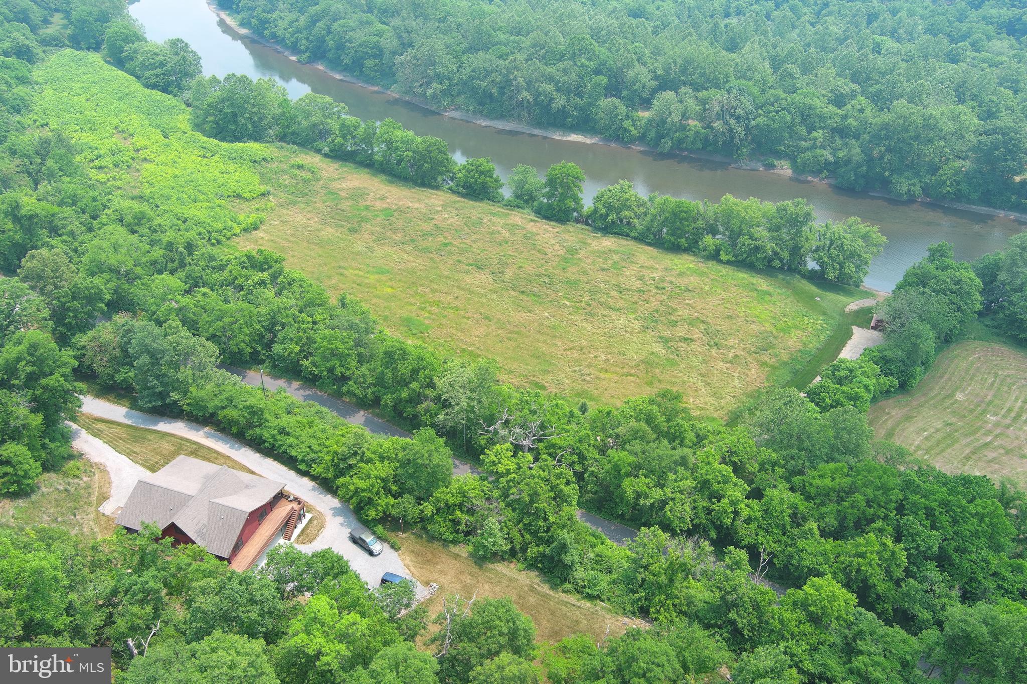 BLUE MEADOWS - Residential