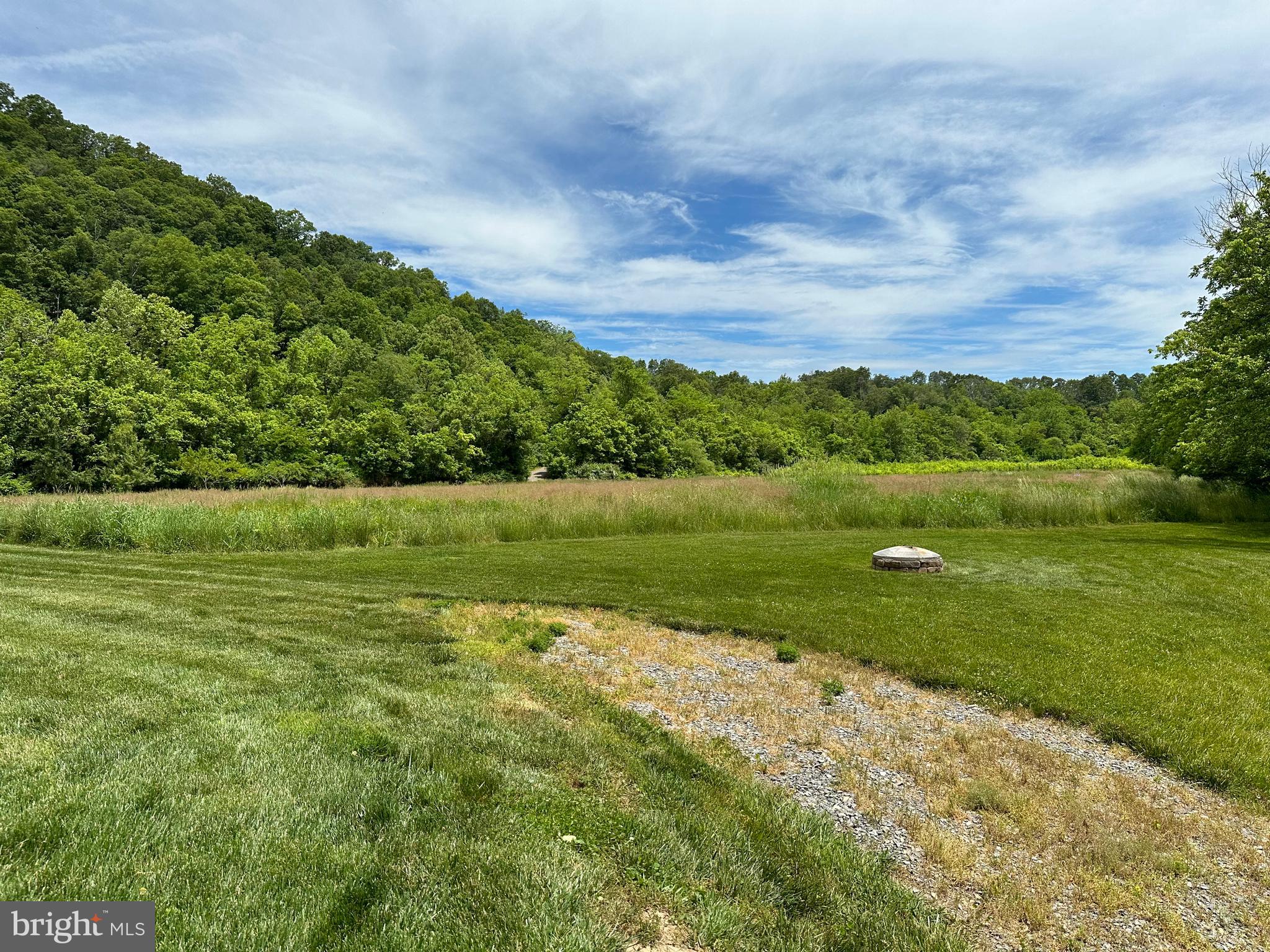 BLUE MEADOWS - Residential