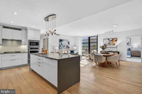 45 SUTTON SQUARE SW 1118 WASHINGTON DC 20024