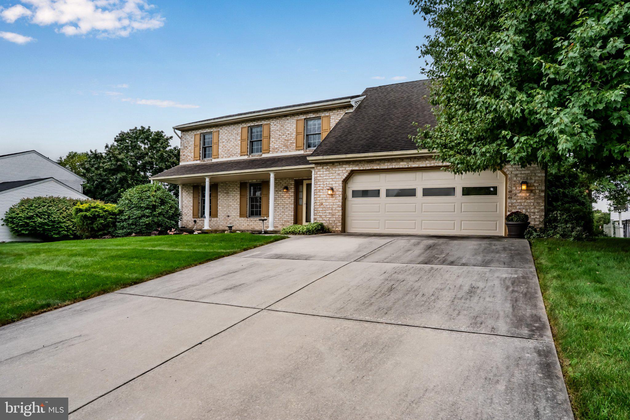 6207 LOCUST LANE