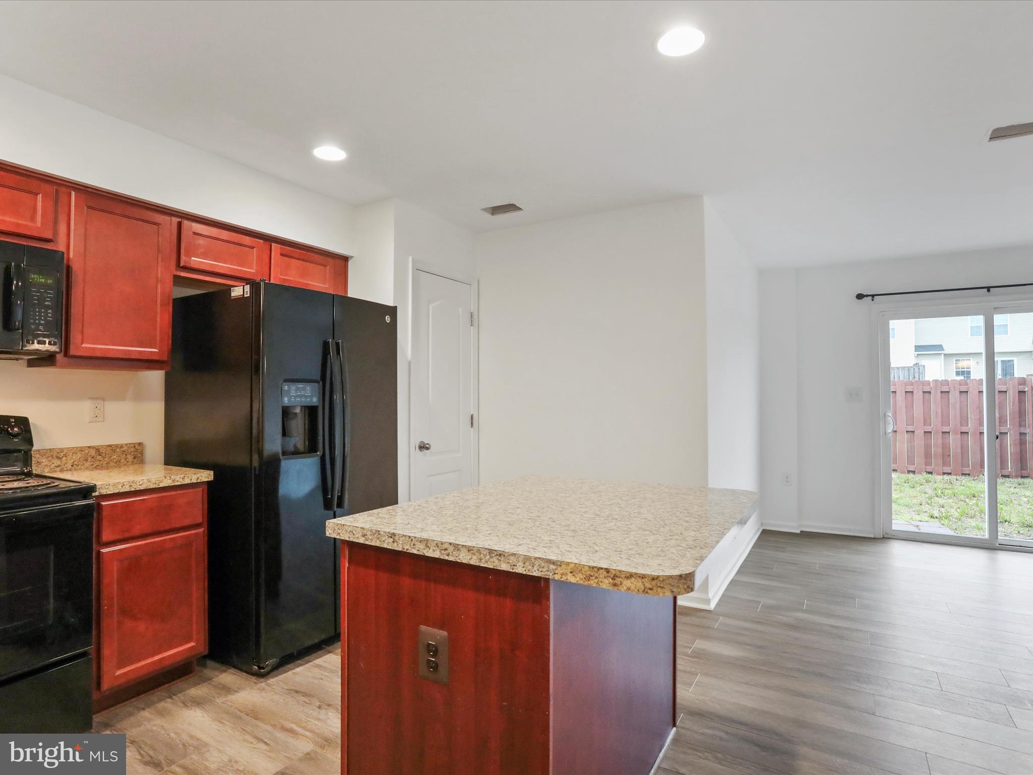 MANOR PARK - Residential