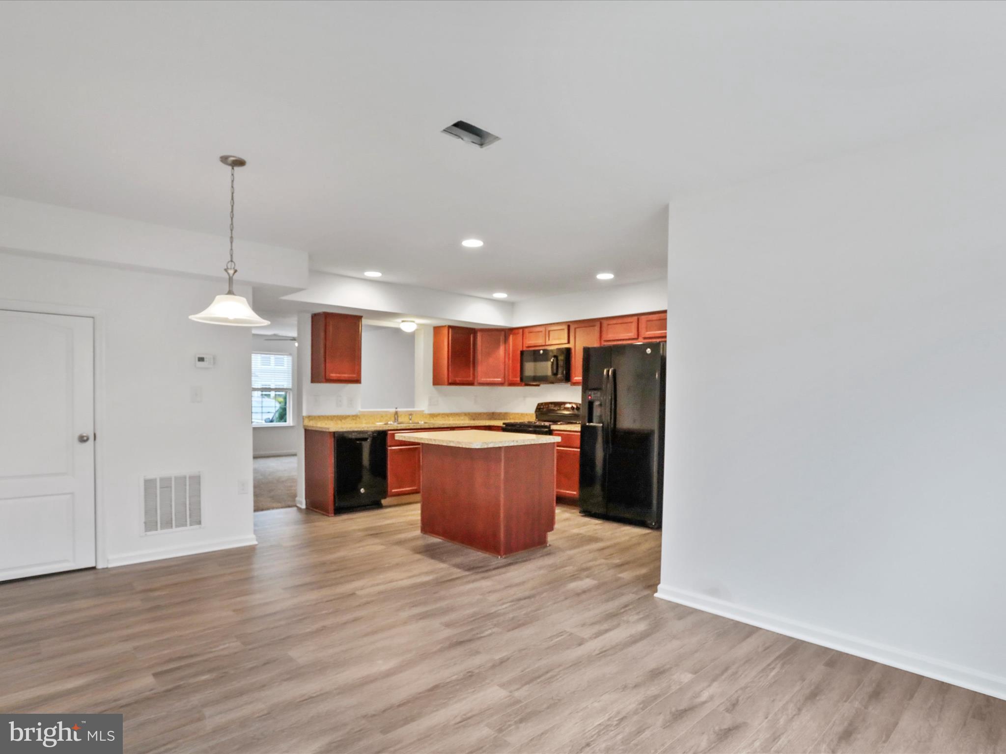 MANOR PARK - Residential