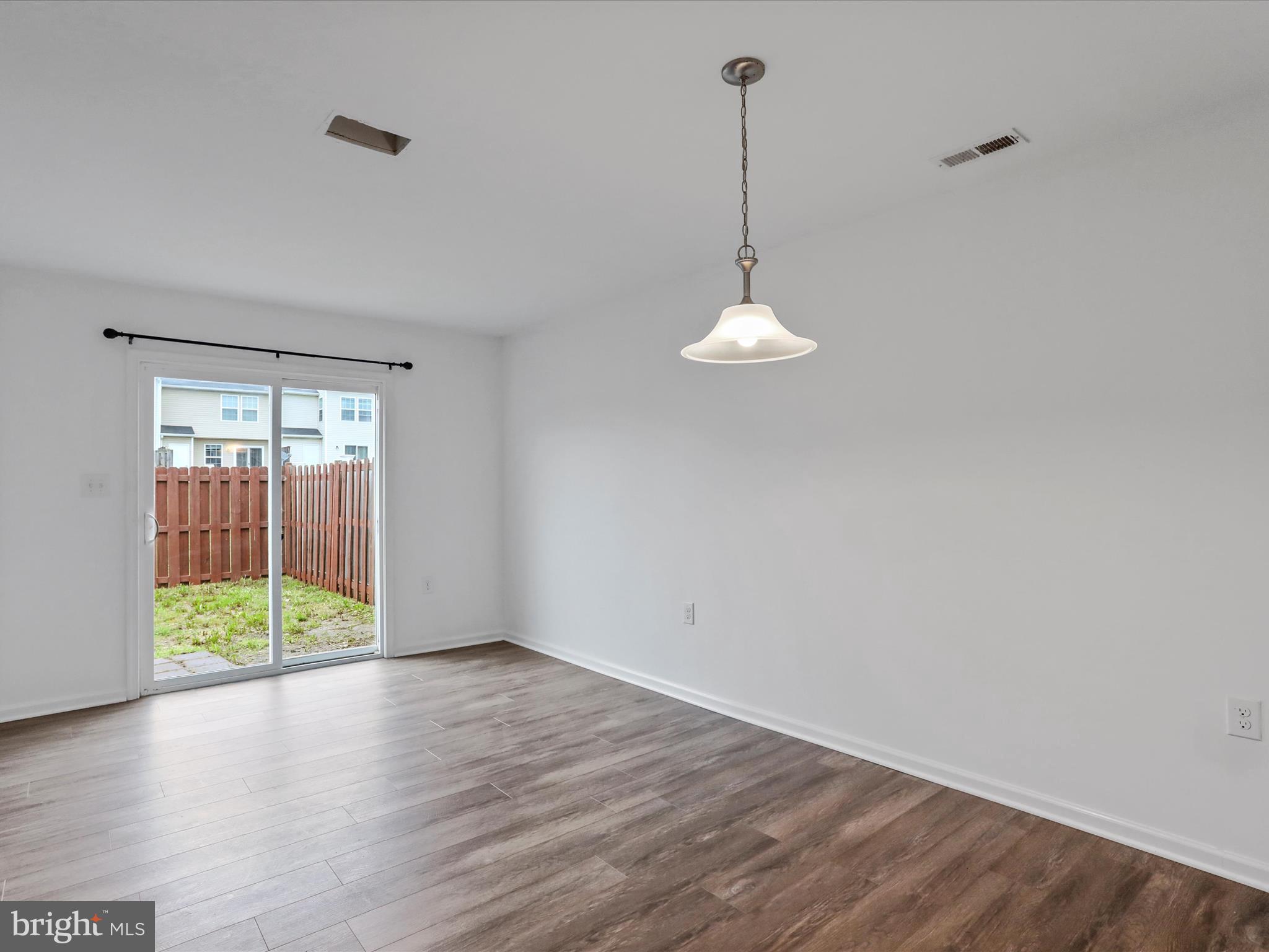 MANOR PARK - Residential