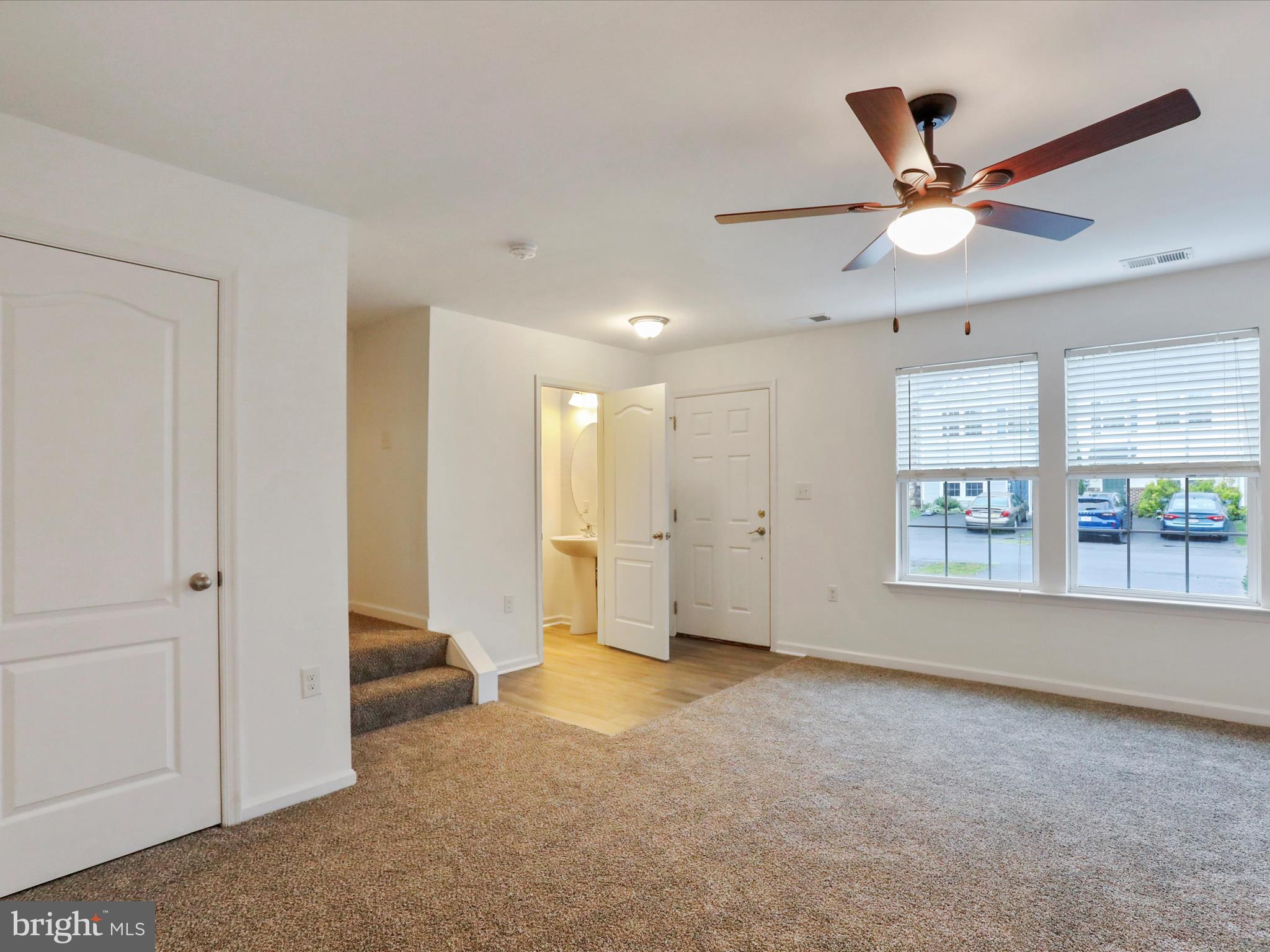 MANOR PARK - Residential