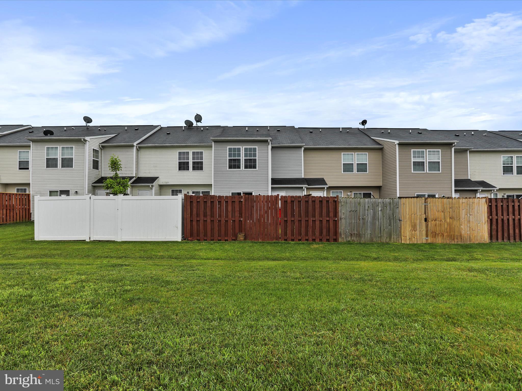 MANOR PARK - Residential