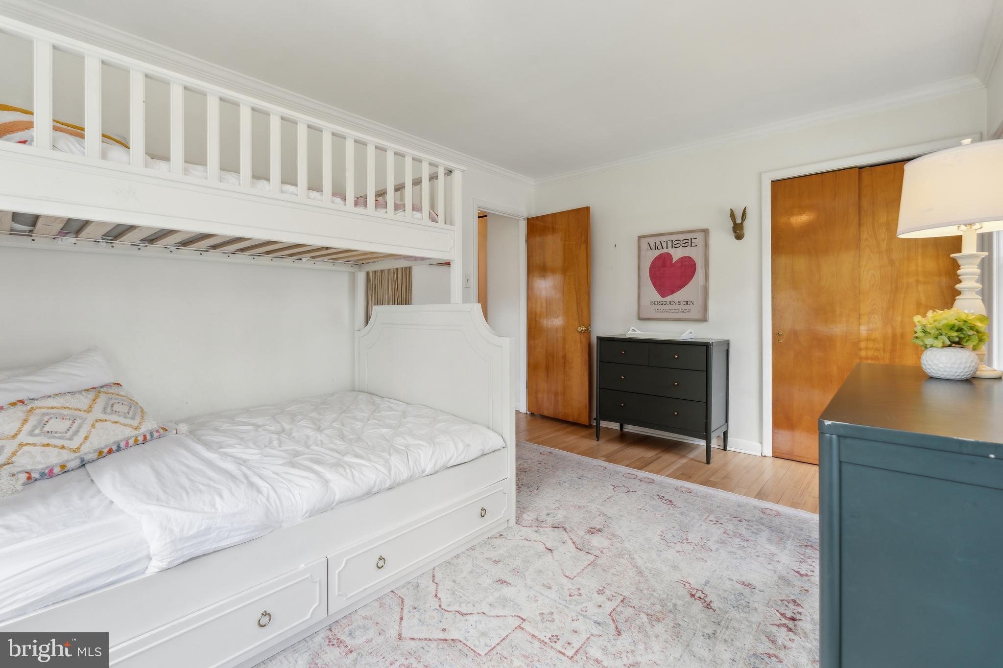 OLDE SEVERNA PARK - Residential