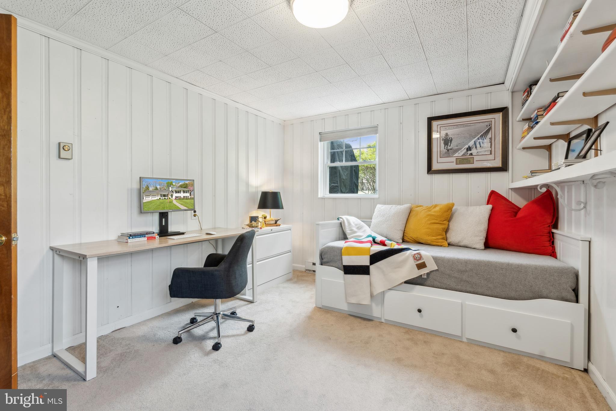 OLDE SEVERNA PARK - Residential