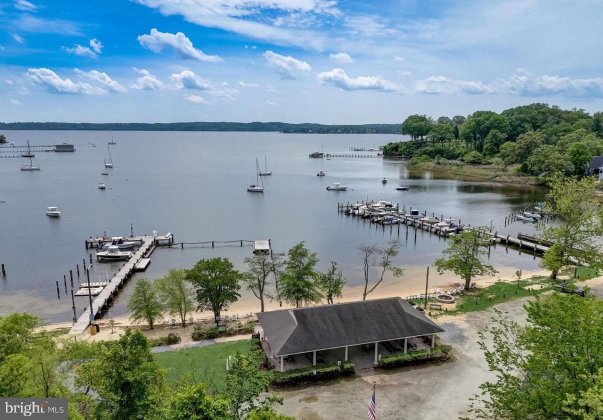 OLDE SEVERNA PARK - Residential