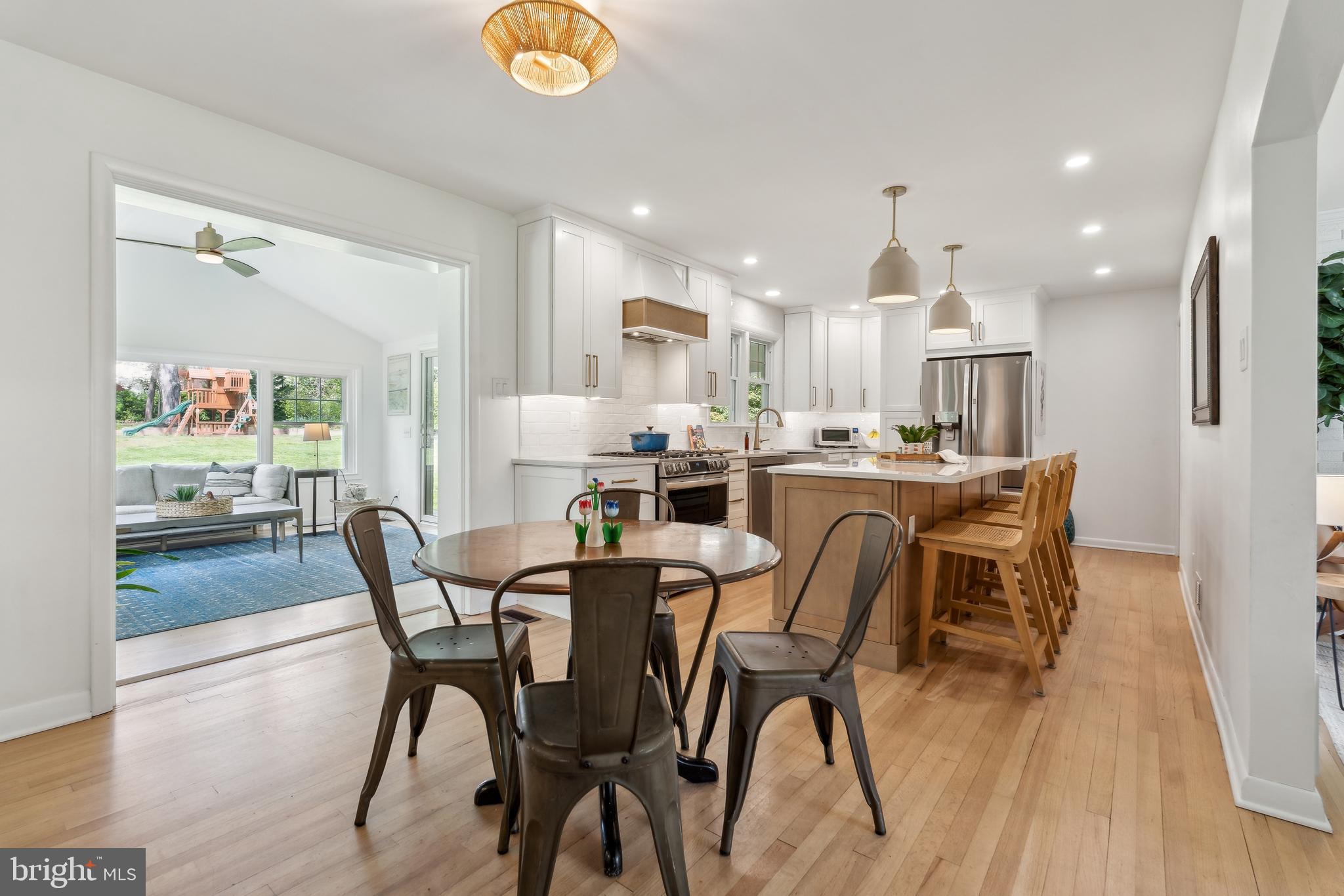 OLDE SEVERNA PARK - Residential