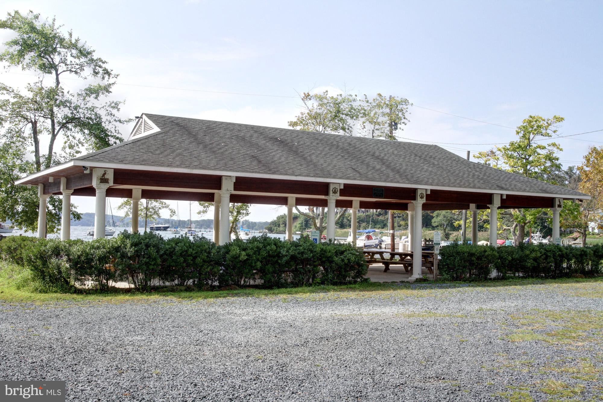 OLDE SEVERNA PARK - Residential