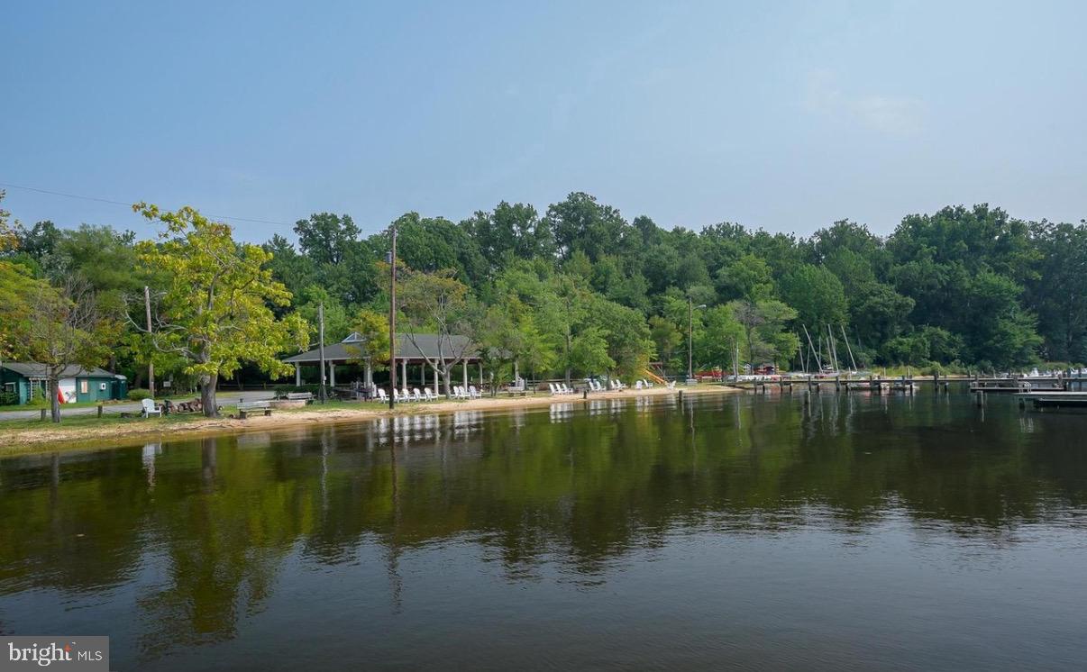 OLDE SEVERNA PARK - Residential