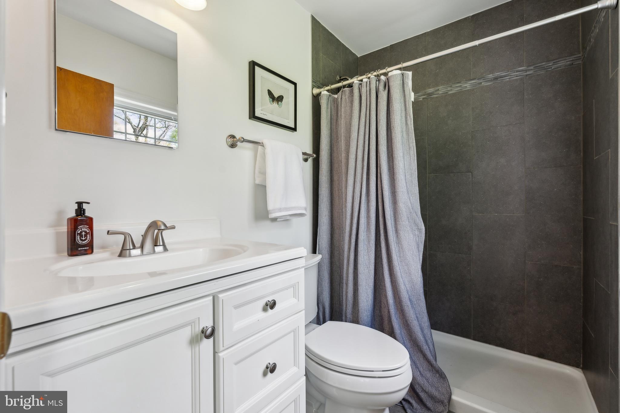 OLDE SEVERNA PARK - Residential