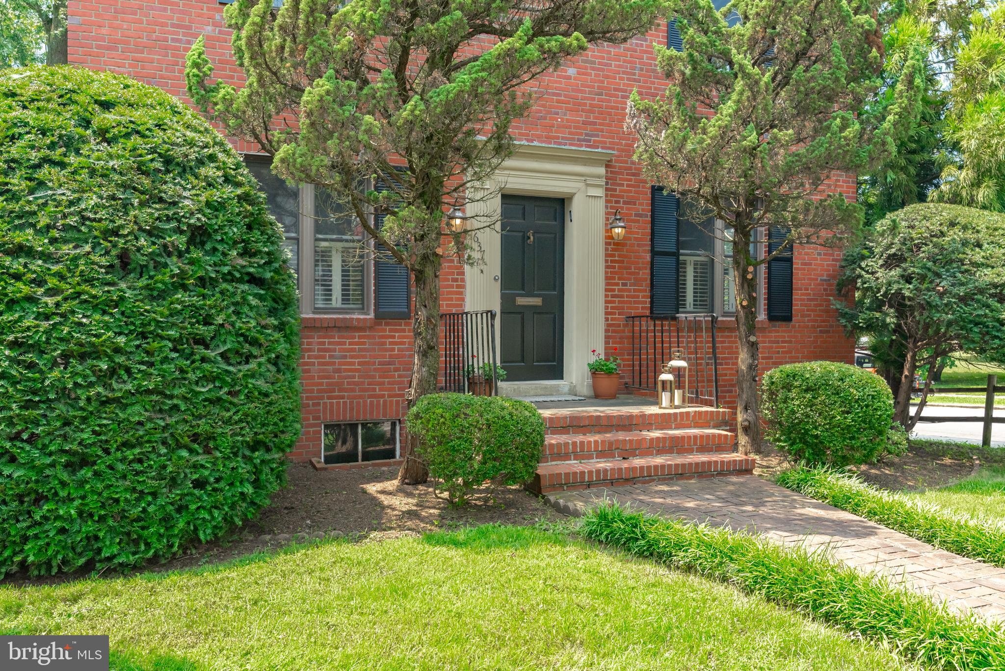 MURRAY HILL - Residential