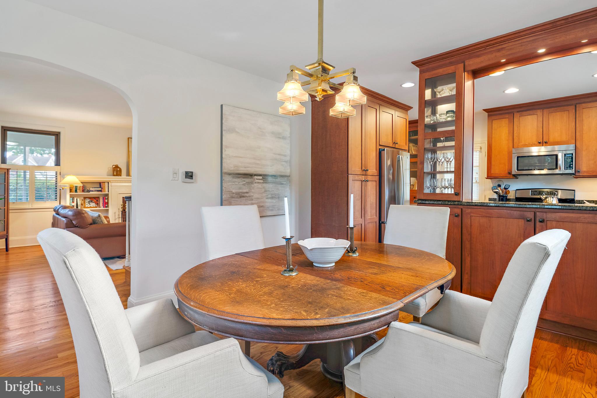 MURRAY HILL - Residential