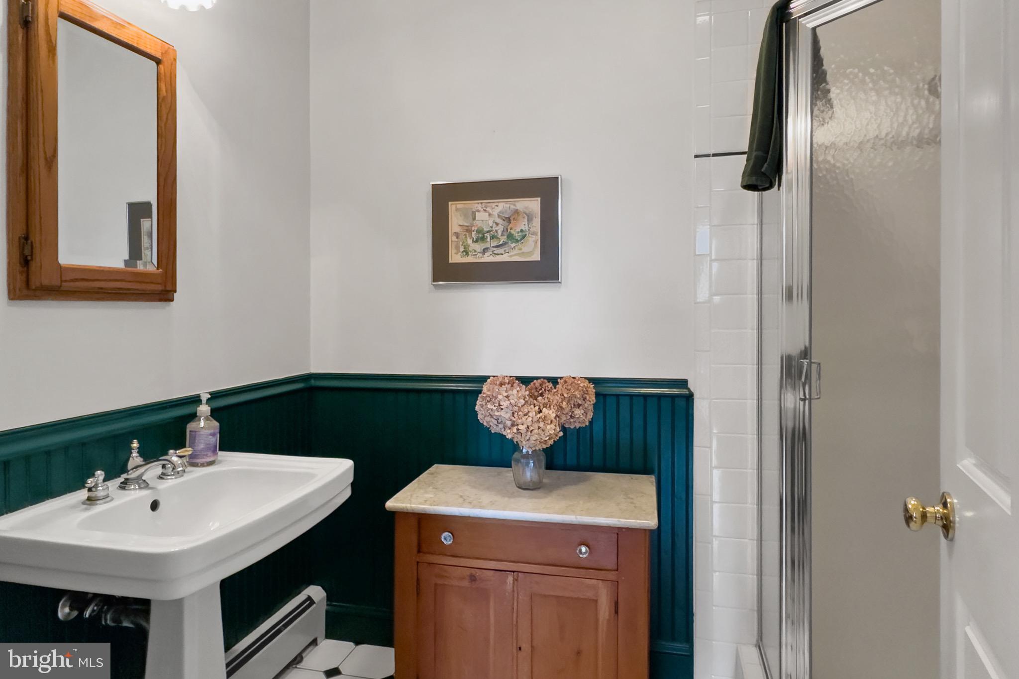 MURRAY HILL - Residential