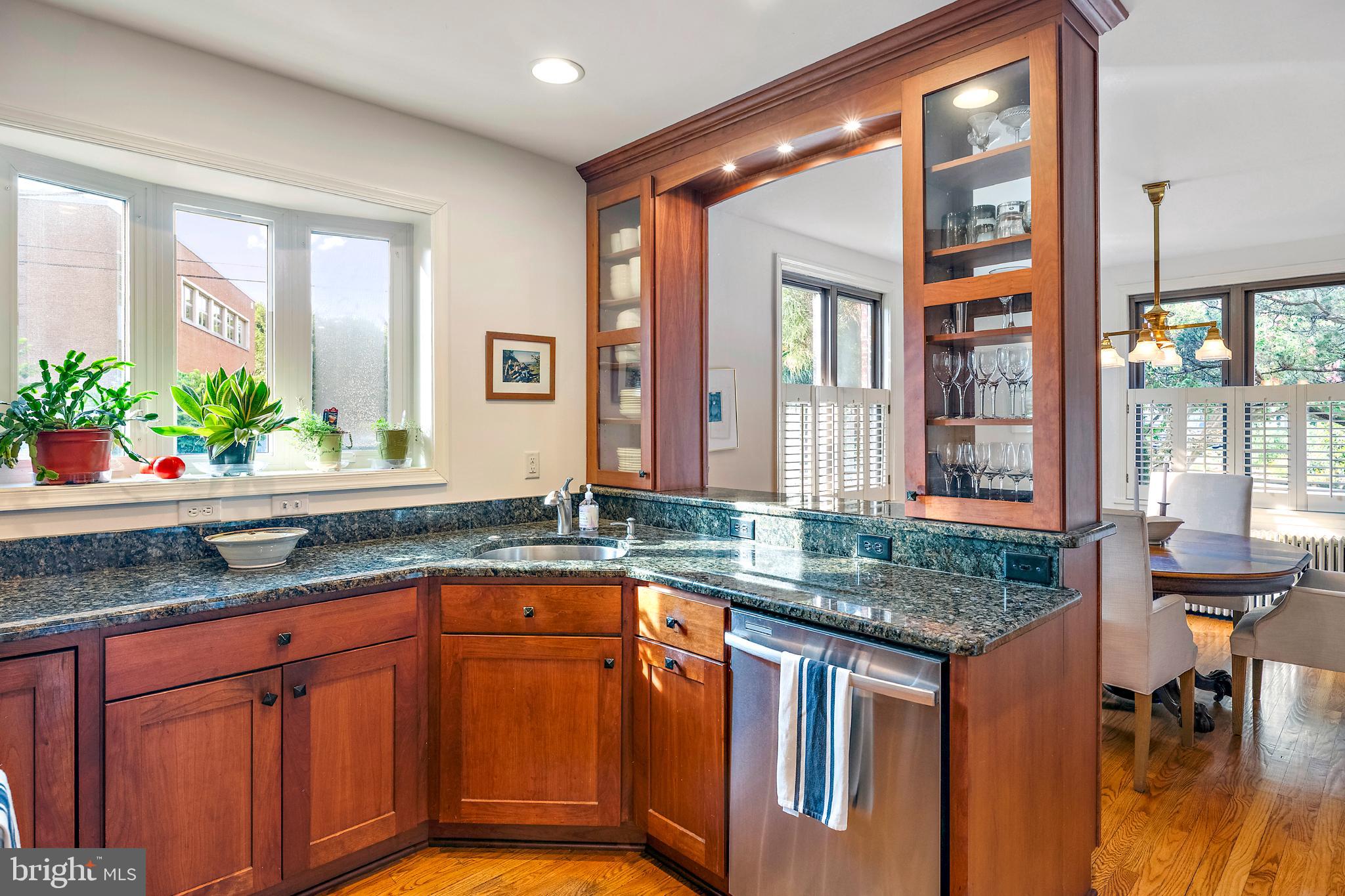 MURRAY HILL - Residential