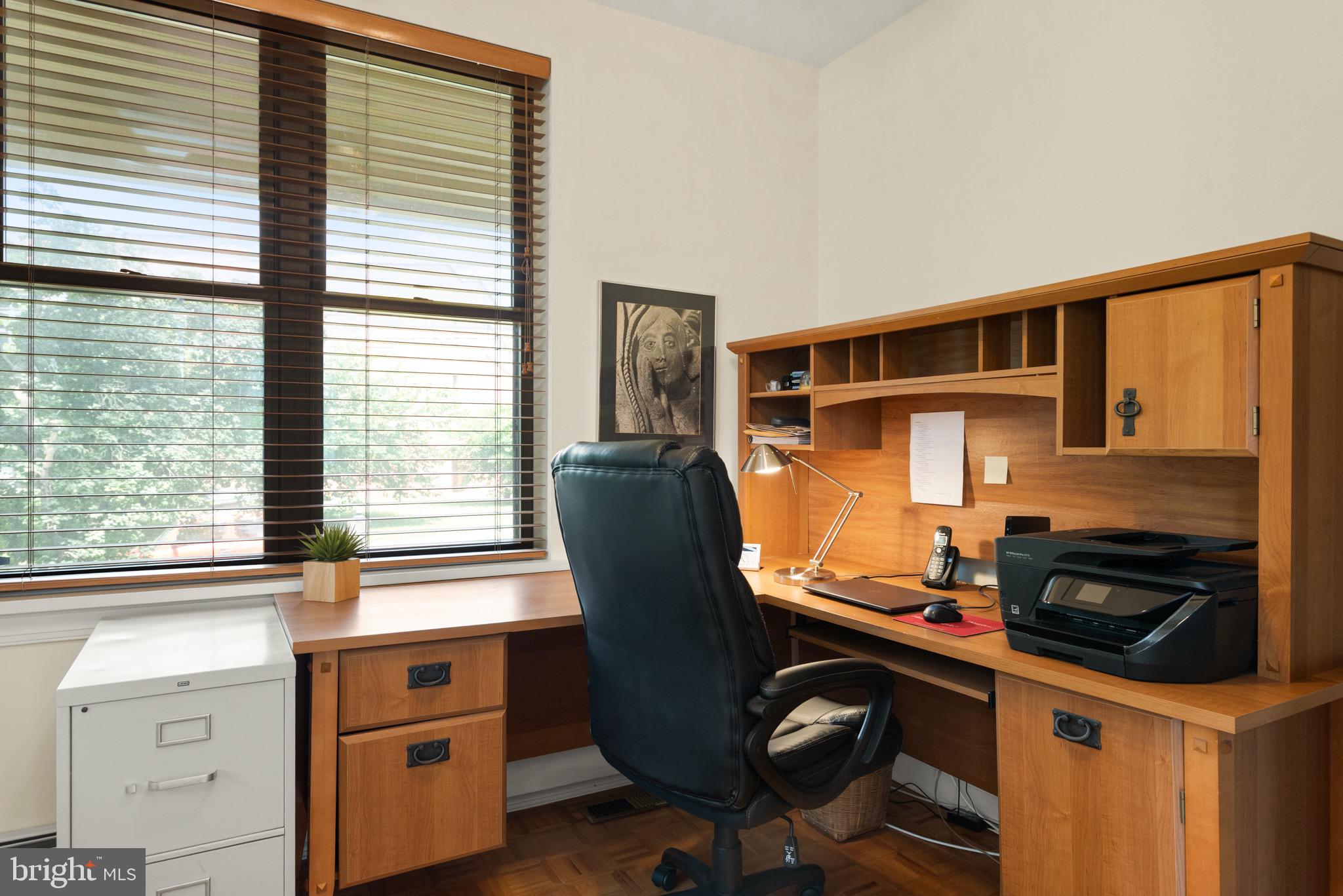 MURRAY HILL - Residential