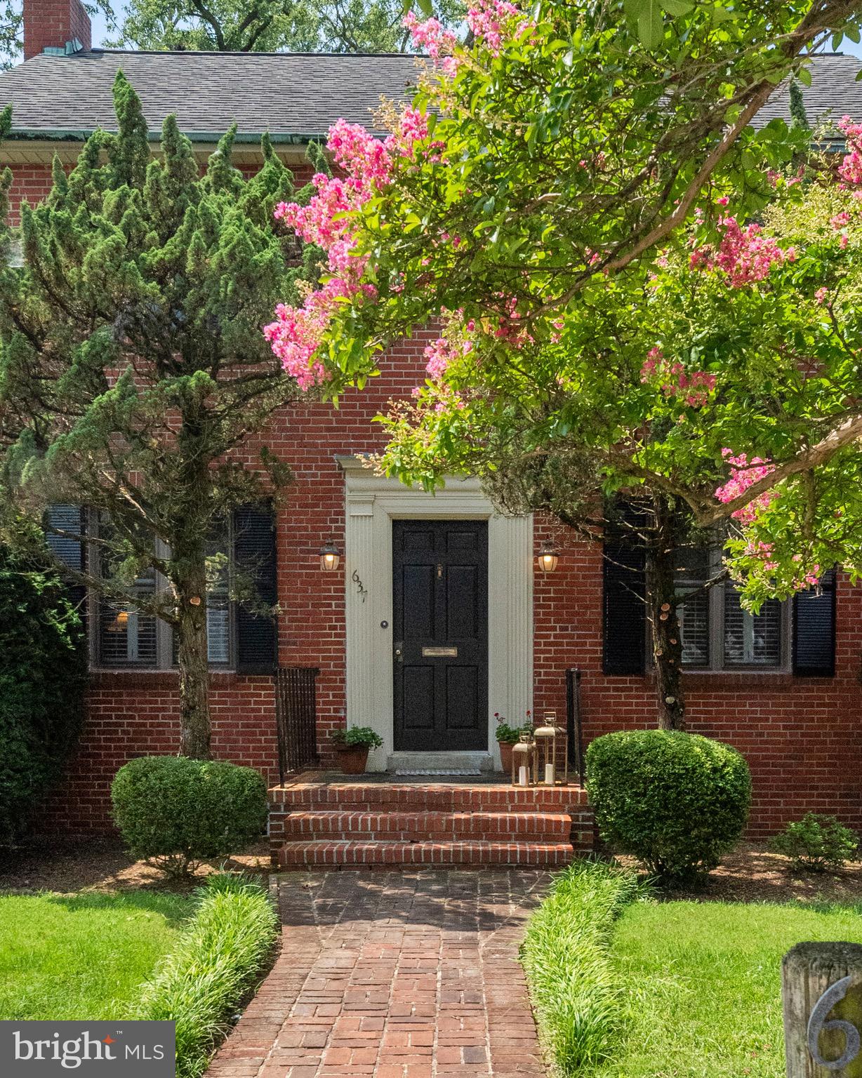 MURRAY HILL - Residential