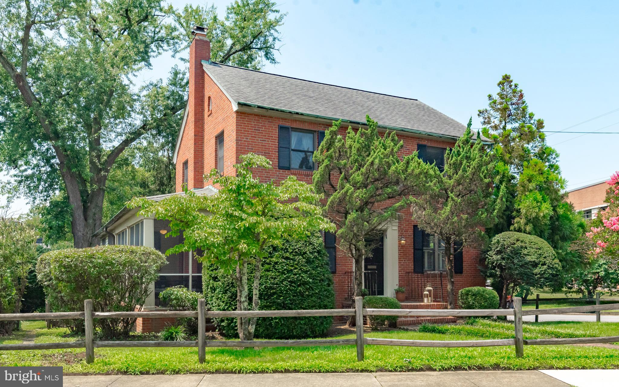 MURRAY HILL - Residential