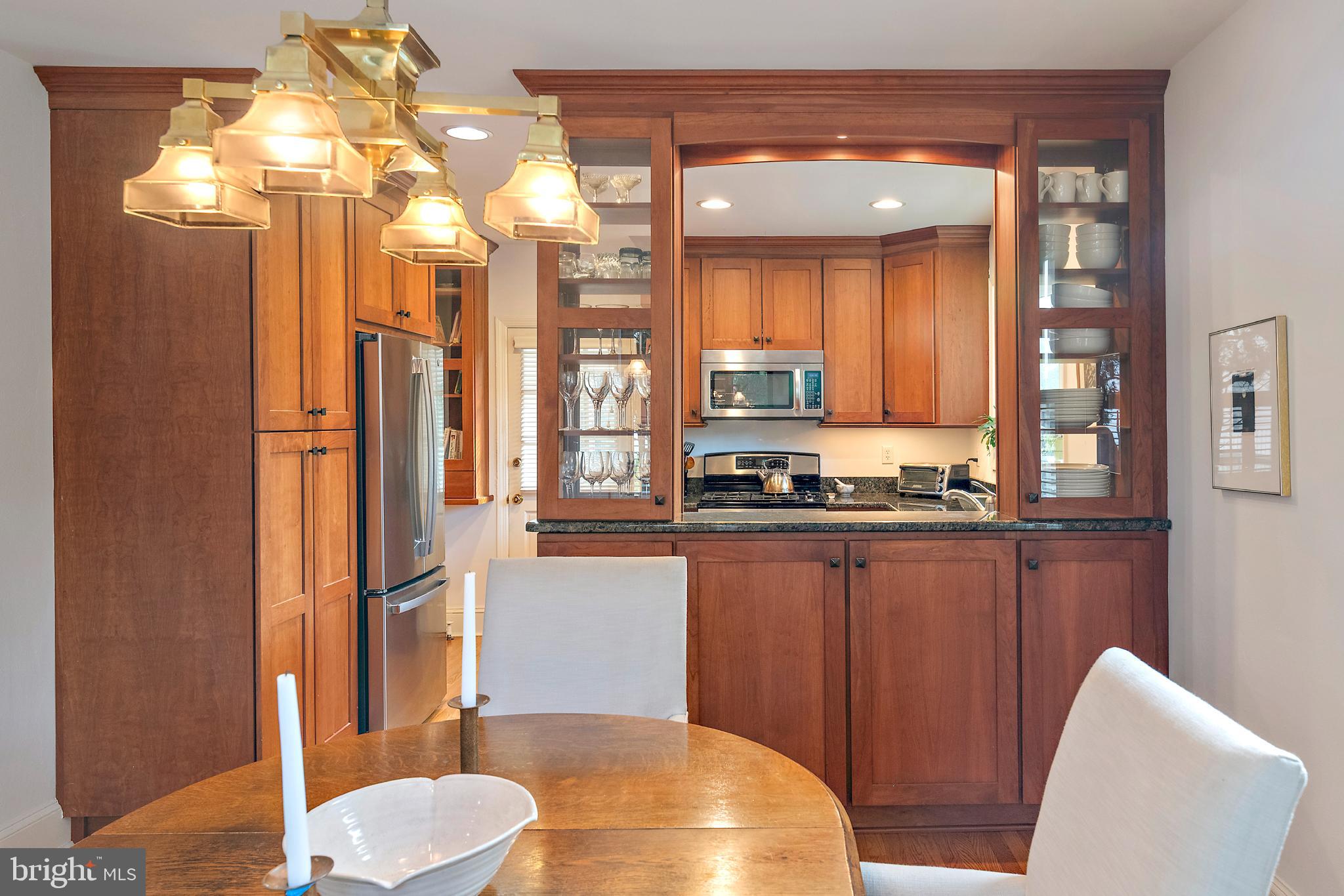 MURRAY HILL - Residential