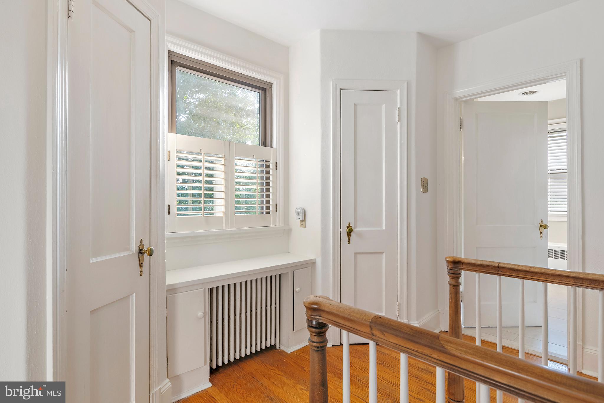 MURRAY HILL - Residential