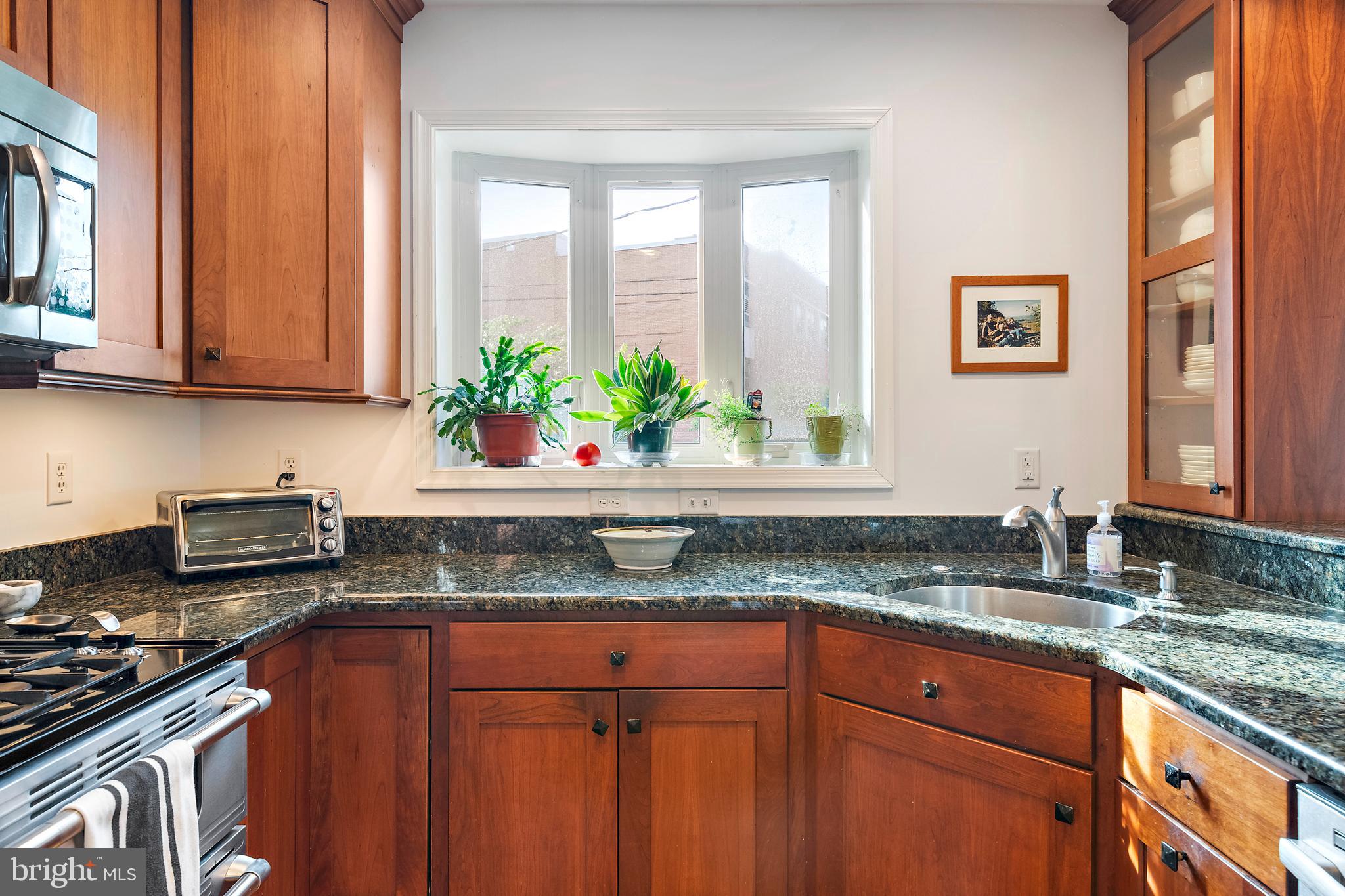 MURRAY HILL - Residential