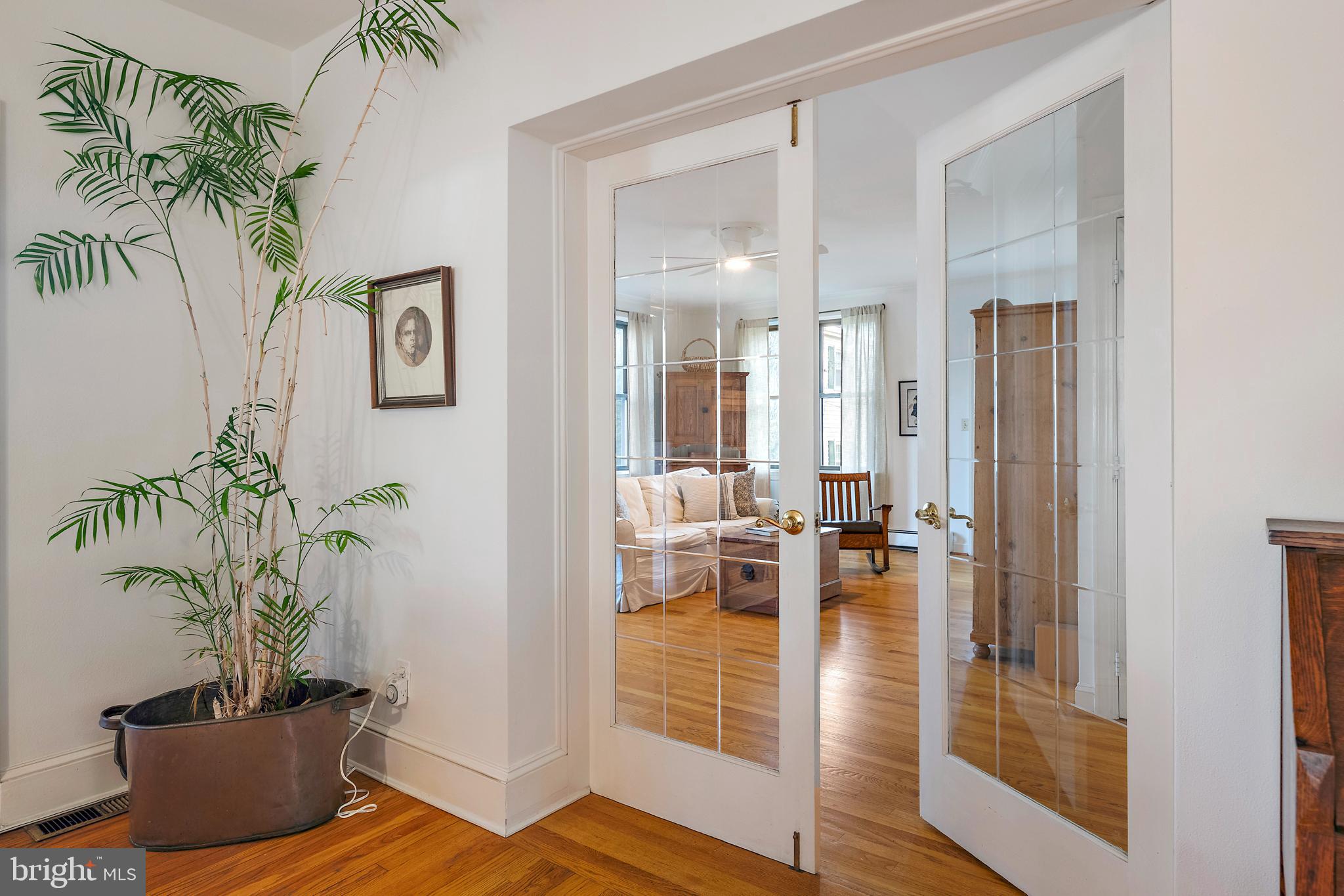 MURRAY HILL - Residential