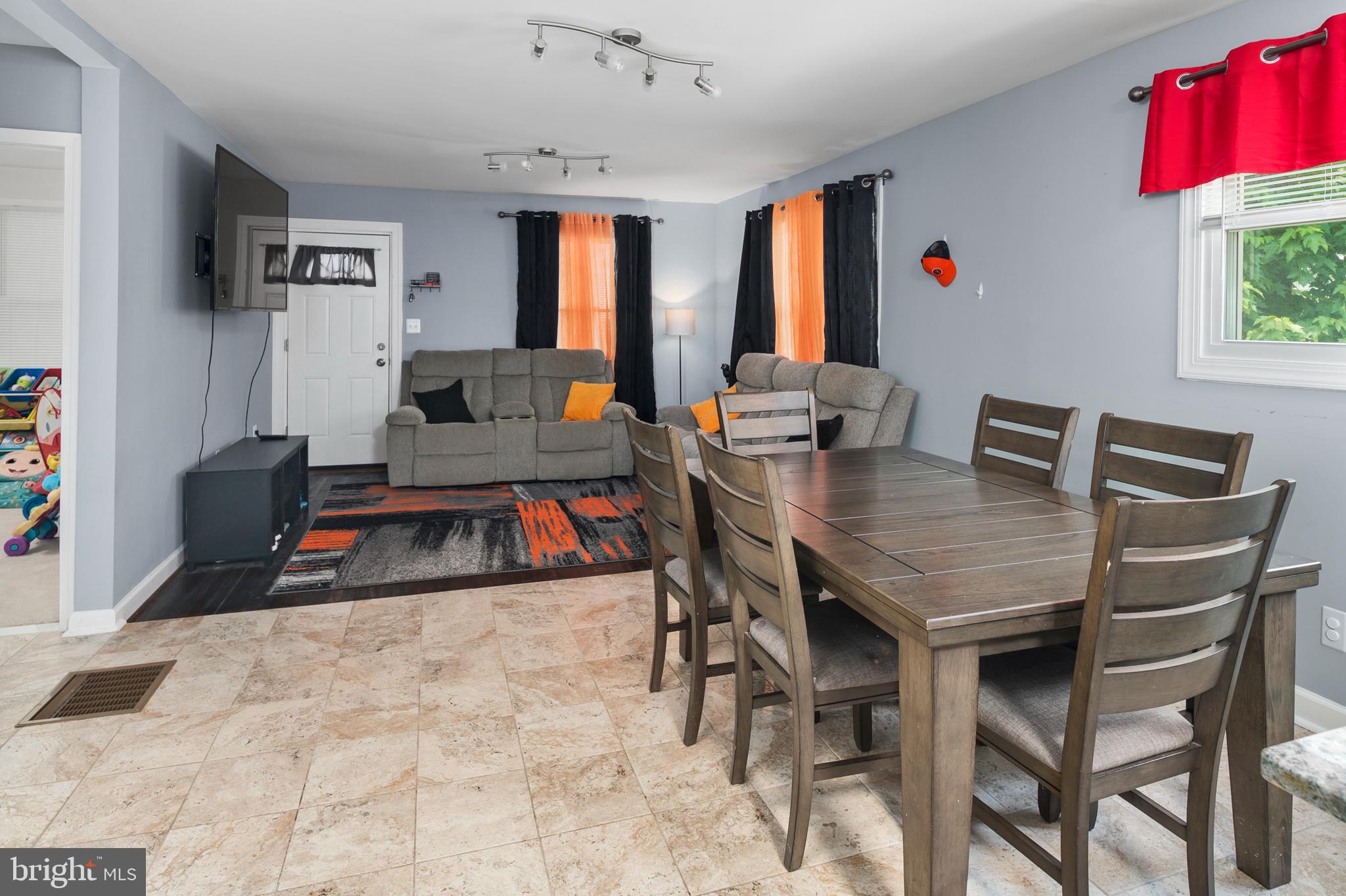 RANDALLSTOWN - Residential