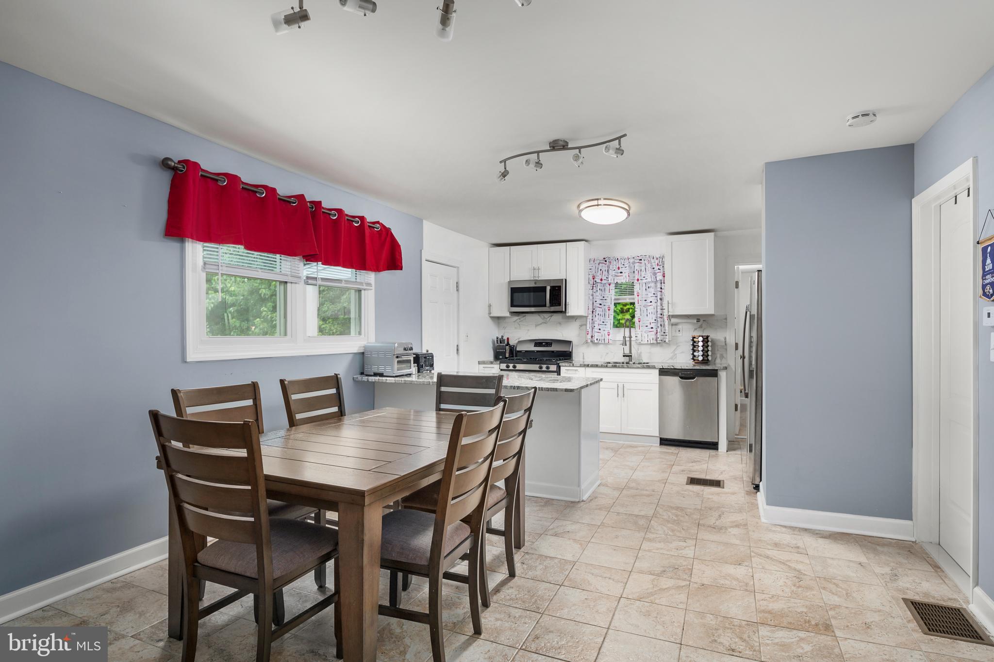 RANDALLSTOWN - Residential