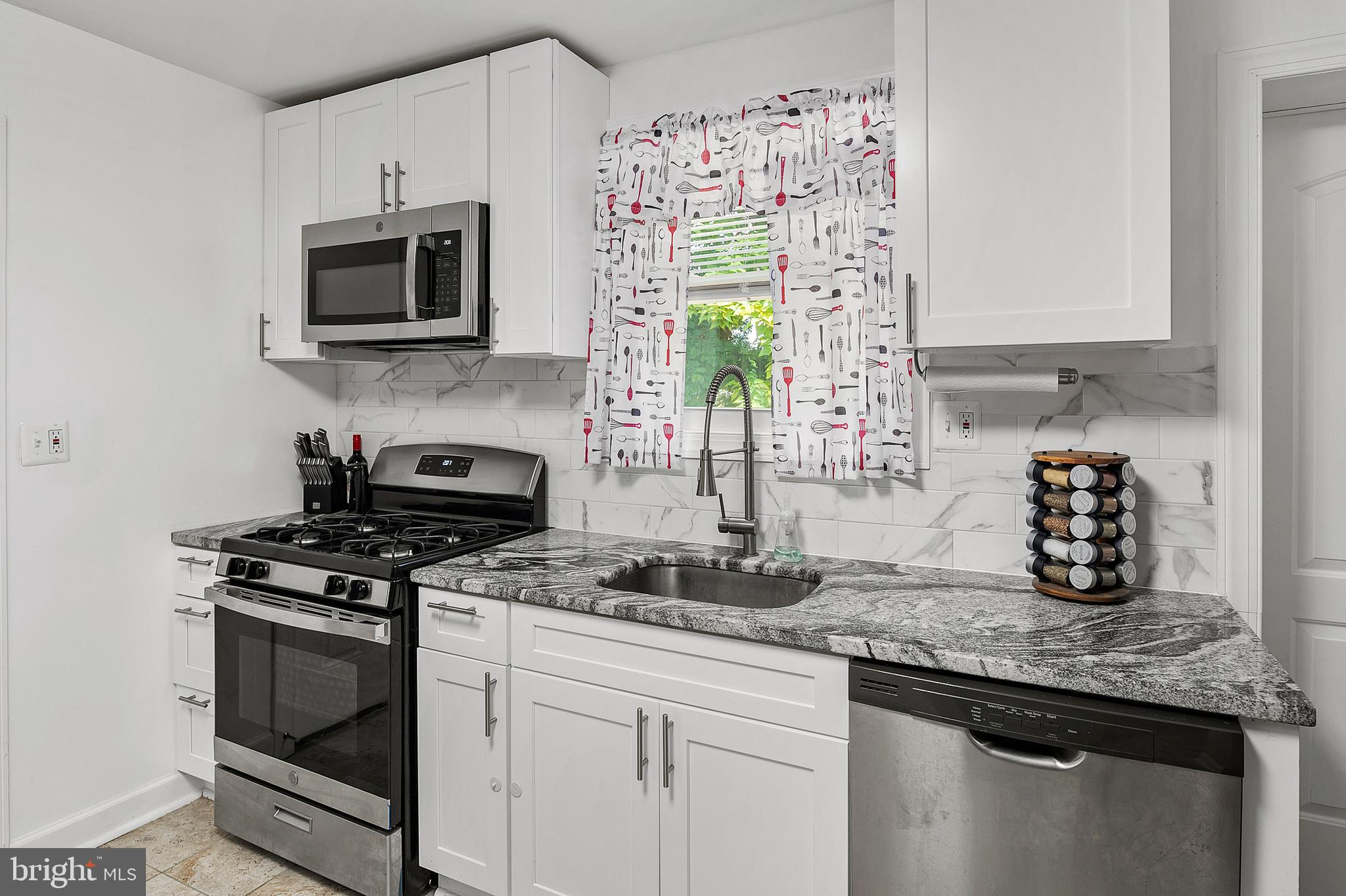 RANDALLSTOWN - Residential