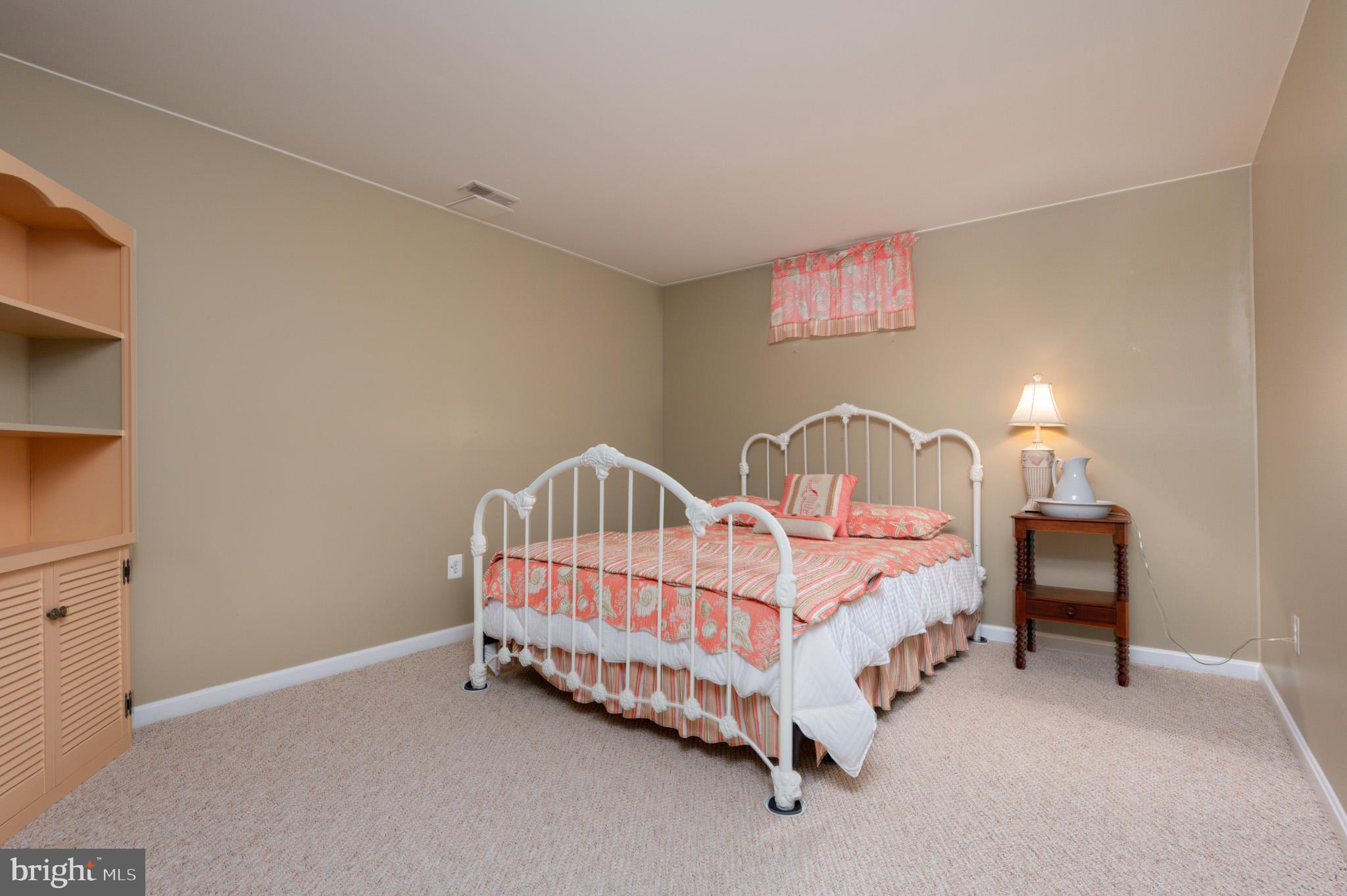 MAGOTHY MEADOWS - Residential