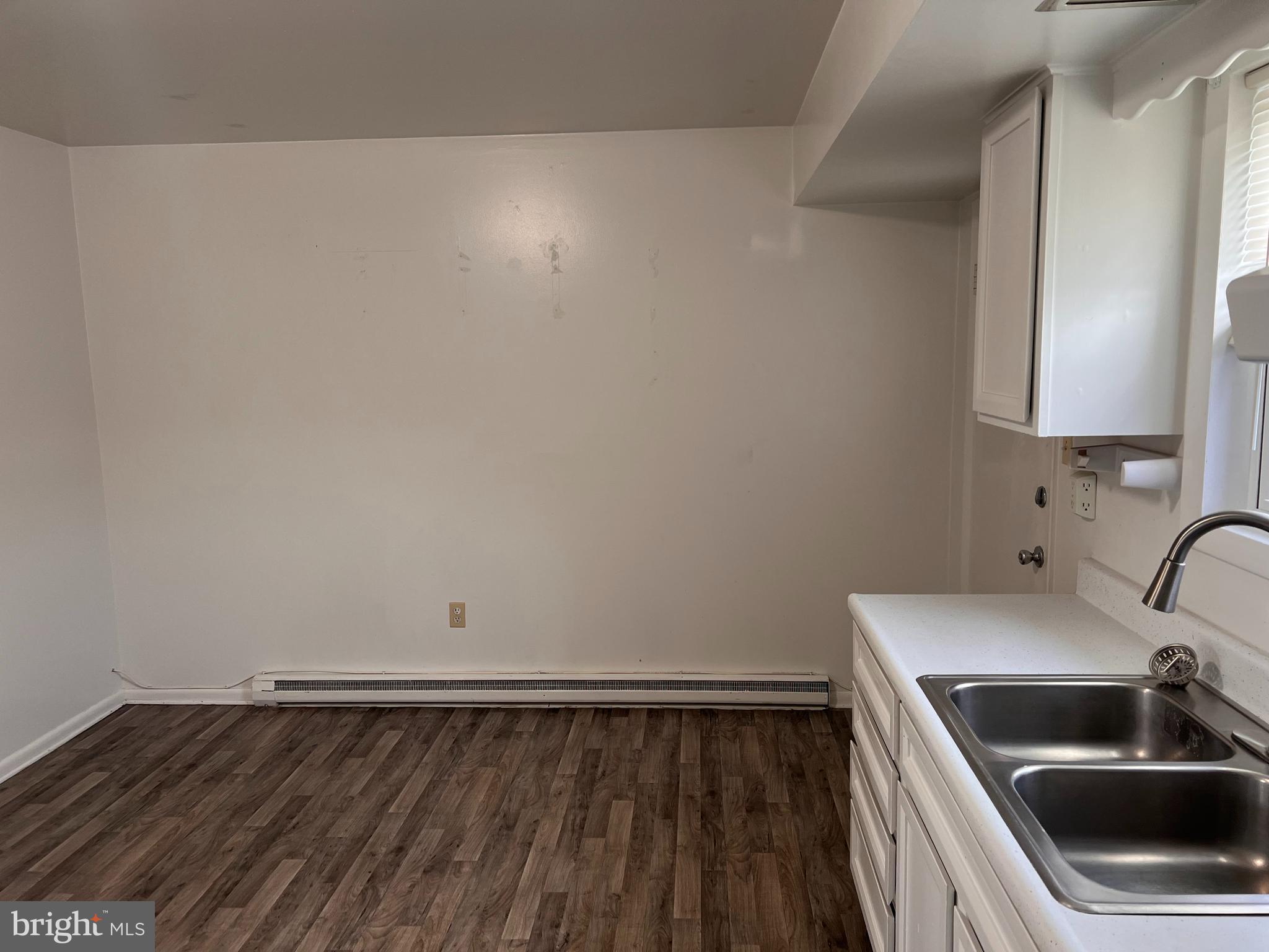 MILTON VALLEY - Residential Lease