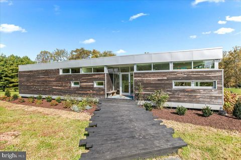 10222 VAN THOMPSON ROAD FAIRFAX STATION VA 22039