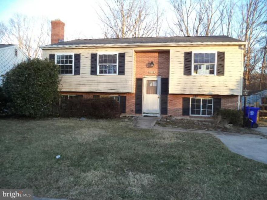 EMORY GROVE PARK OFFERS SPLIT FOYER WITH HUGE DECK OFF REAR AND LOWER PATIO AREA. MAIN LEVEL HAS 3 BEDROOMS AND 1.1 BATHS. LOWER LEVEL HAS FAMILY ROOM WITH FIRE PLACE , BONUS ROOM AND BATH. CLOSE TO SCHOOLS AND SHOPPING . AGENTS PLEASE VIEW DOCS ON THIS MLS FOR CONTRACT DETAILS.LA DOES NOT GET THE OFFERS ..LA DOES NOT KNOW IF THERE ARE OFFERS IN. PLEASE READ FULL LISTING FOR DETAILS.