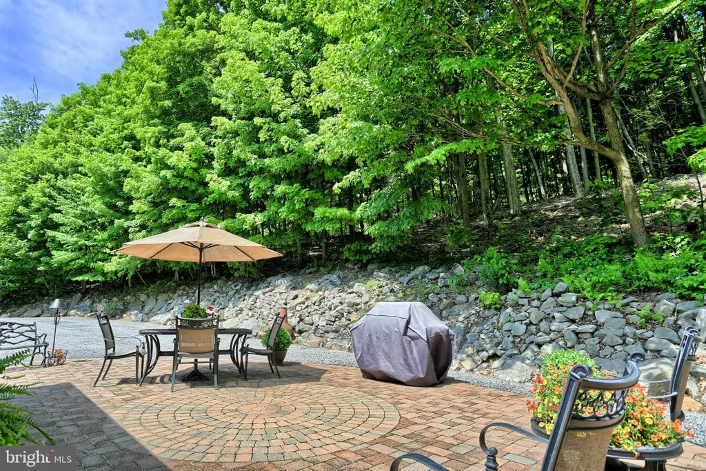 12467 Mountain Vista Lane, Shade Gap, PA 17255